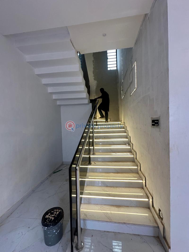 3 bedroom Block Of Flats For Rent Directly Overlooking The Iconic Lekki Ikoyi Link Bridge Ikoyi Lagos - 17