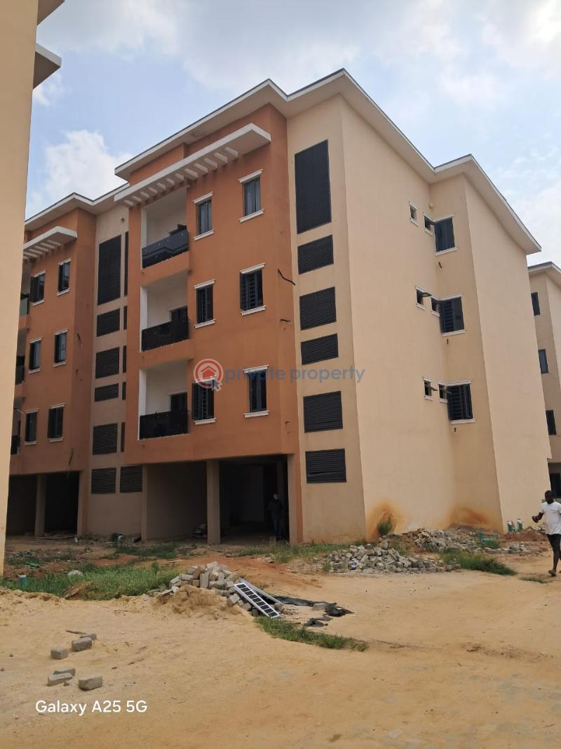 3 bedroom Block Of Flats For Sale International Airport Mobolaji Bank Anthony Ikeja Lagos - 1