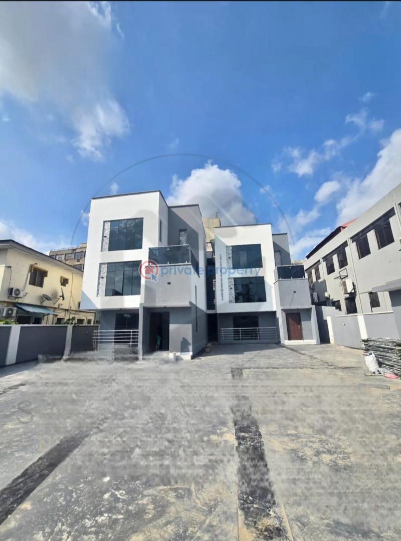 3 bedroom Block Of Flats For Sale Ikeja Lagos - 0