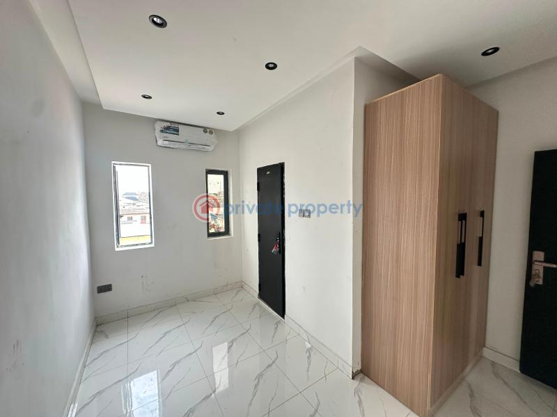 3 bedroom Block Of Flats For Sale Gbagada Lagos - 4