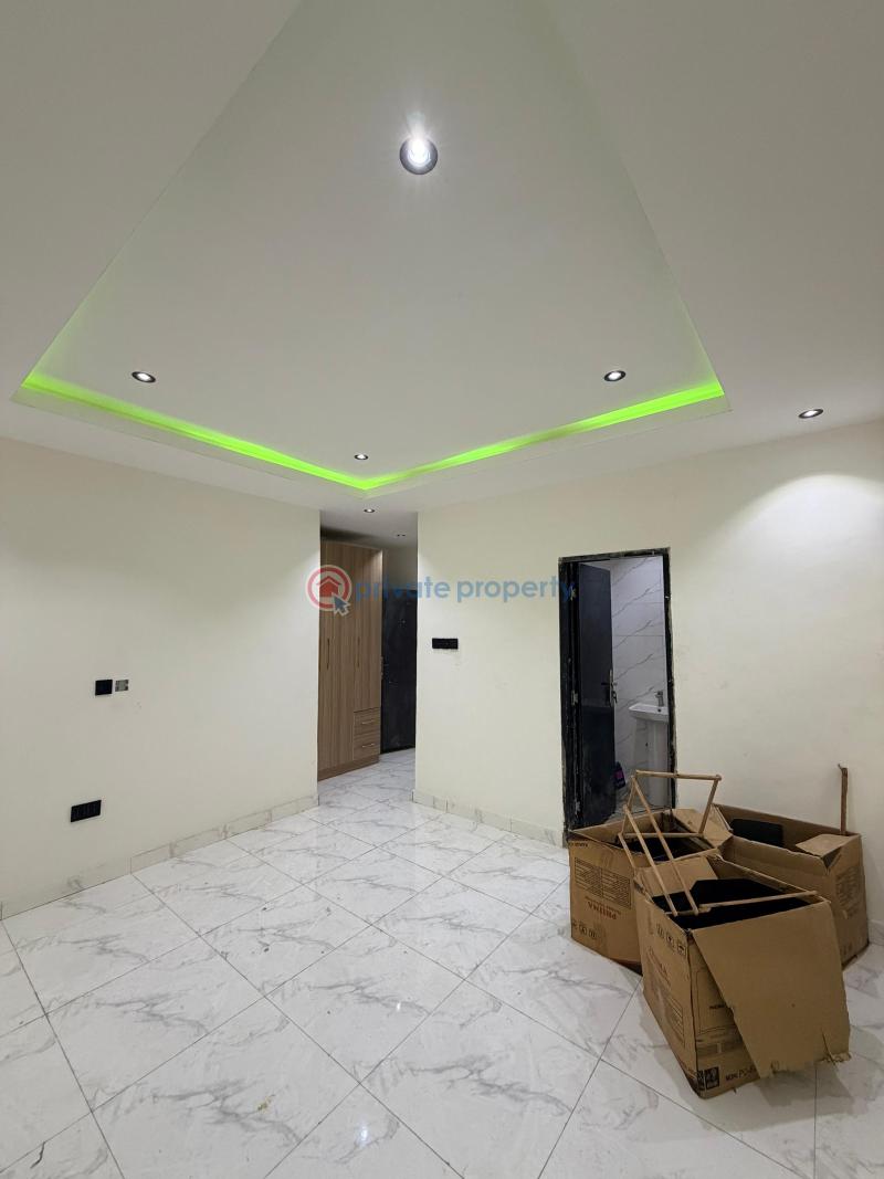 3 bedroom Flat & Apartment For Sale Gbagada Lagos - 12