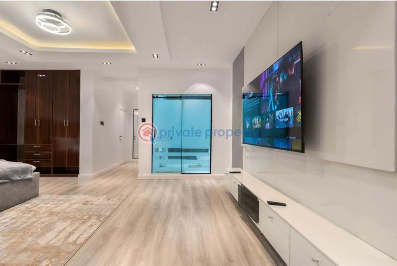 3 bedroom Shared Apartment Short let Ikoyi Lagos - 1