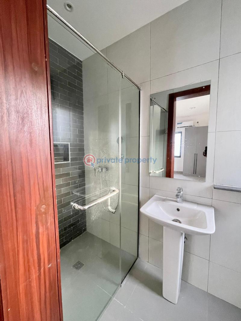 3 bedroom Block Of Flats For Rent Mojisola Onikoyi Estate Lagos - 7