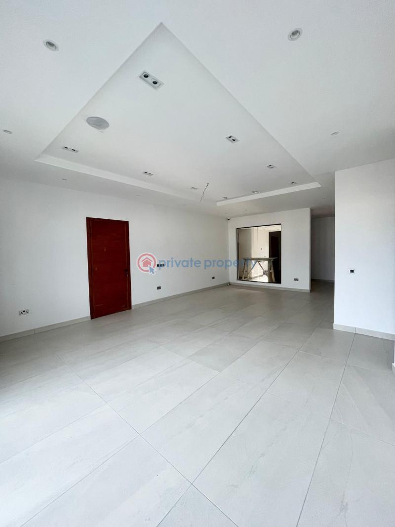 3 bedroom Block Of Flats For Rent Mojisola Onikoyi Estate Lagos - 2