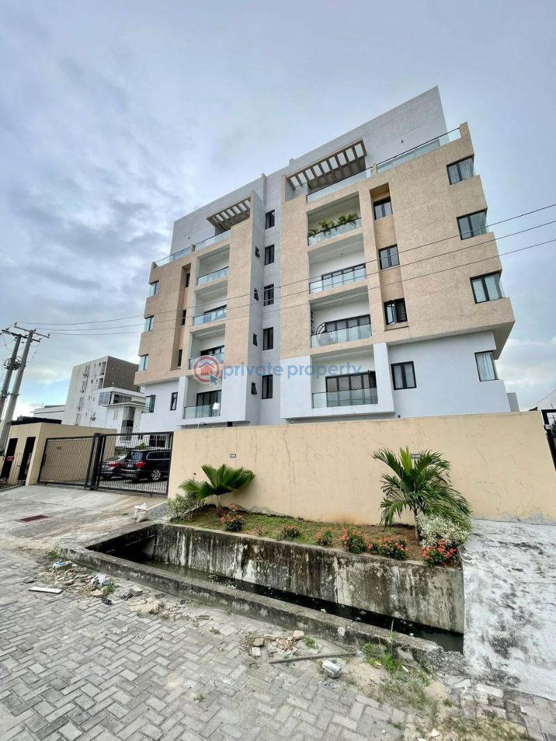 3 bedroom Block Of Flats For Rent Mojisola Onikoyi Estate Lagos - 0