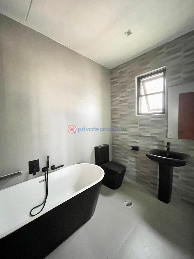 3 bedroom Block Of Flats For Rent Mojisola Onikoyi Estate Lagos - 5