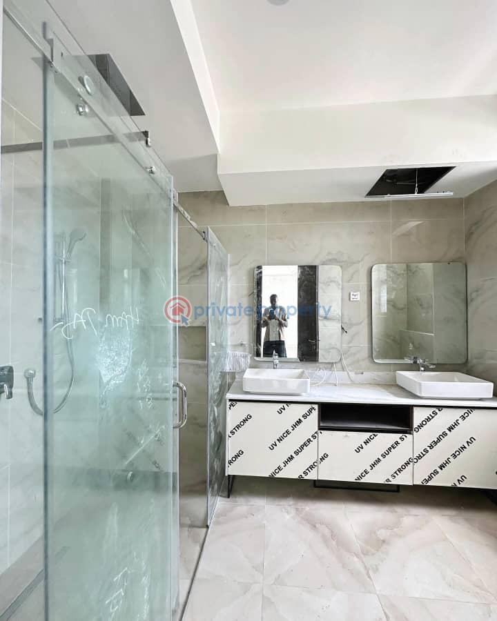 Luxury 3 bedroom apartment - 11 3 bedroom Flat & Apartment For Sale Lekki Phase 1 Lagos - 11