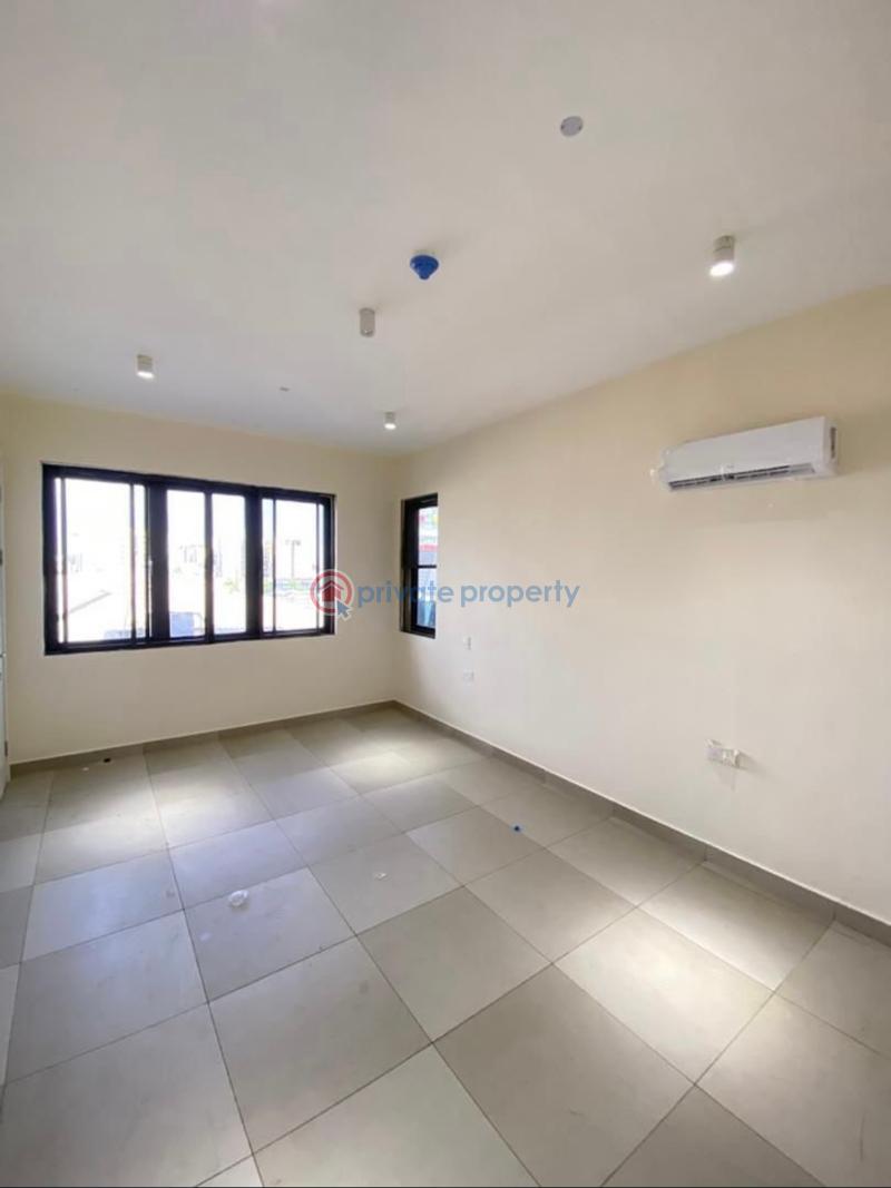 3 bedroom Block Of Flats For Sale Admiralty Lekki Phase 1 Lekki Phase 1 Lagos - 1