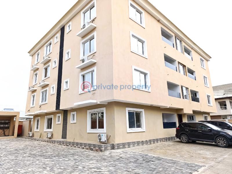 Luxury 3 bedroom apartment with a room staff quarter - 0 3 bedroom Flat & Apartment For Sale Lekki Phase 1 Lagos - 0