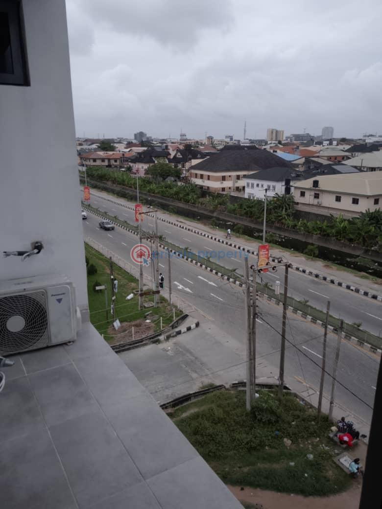 3 bedroom Block Of Flats For Sale Lekki Phase 1 Lagos - 11