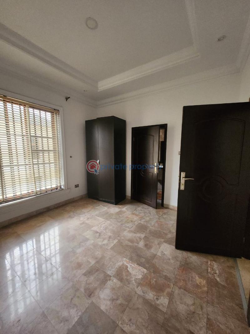 Luxury 3-bedroom apartment with bq for rent in mojisola onikoyi estate, ikoyi - 4 3 bedroom Block Of Flats For Rent Mojisola Onikoyi Estate, Off Banana Island Road, Ikoyi, Lagos. Mojisola Onikoyi Estate Lagos - 4