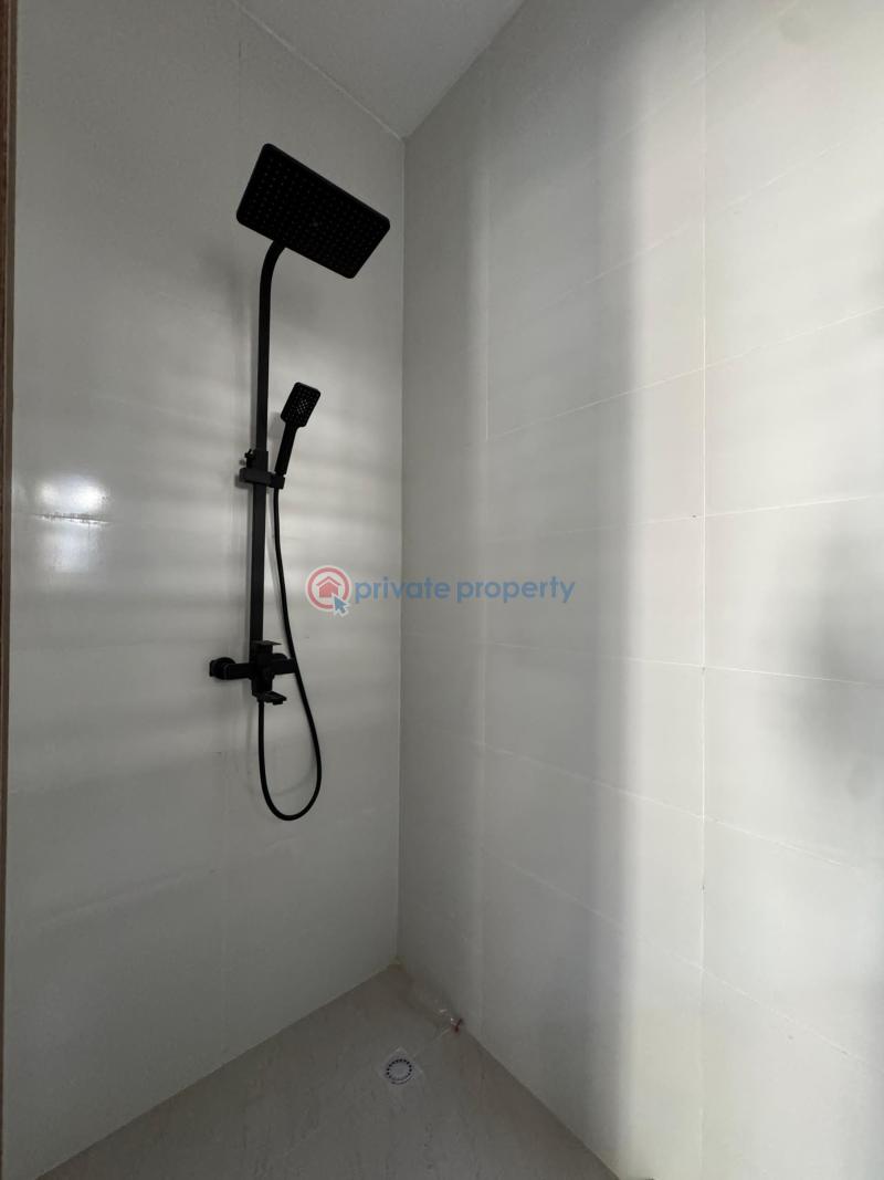 3 bedroom Self Contain For Sale Estate Lekki Phase 1 Lagos - 0
