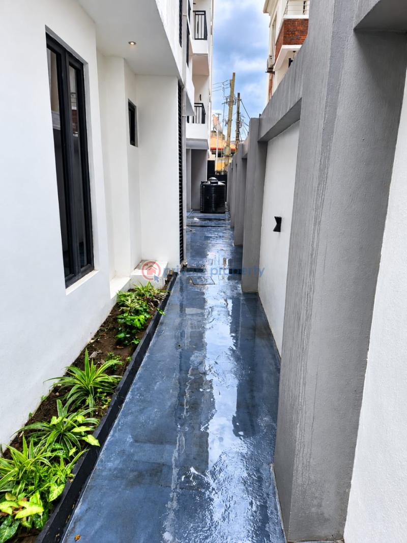 3 bedroom Flat & Apartment For Sale Ikeja Lagos - 6