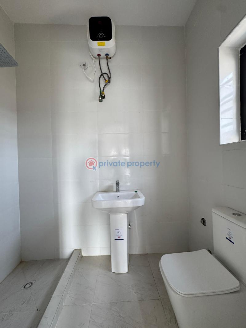 3 bedroom Self Contain For Sale Estate Lekki Phase 1 Lagos - 4