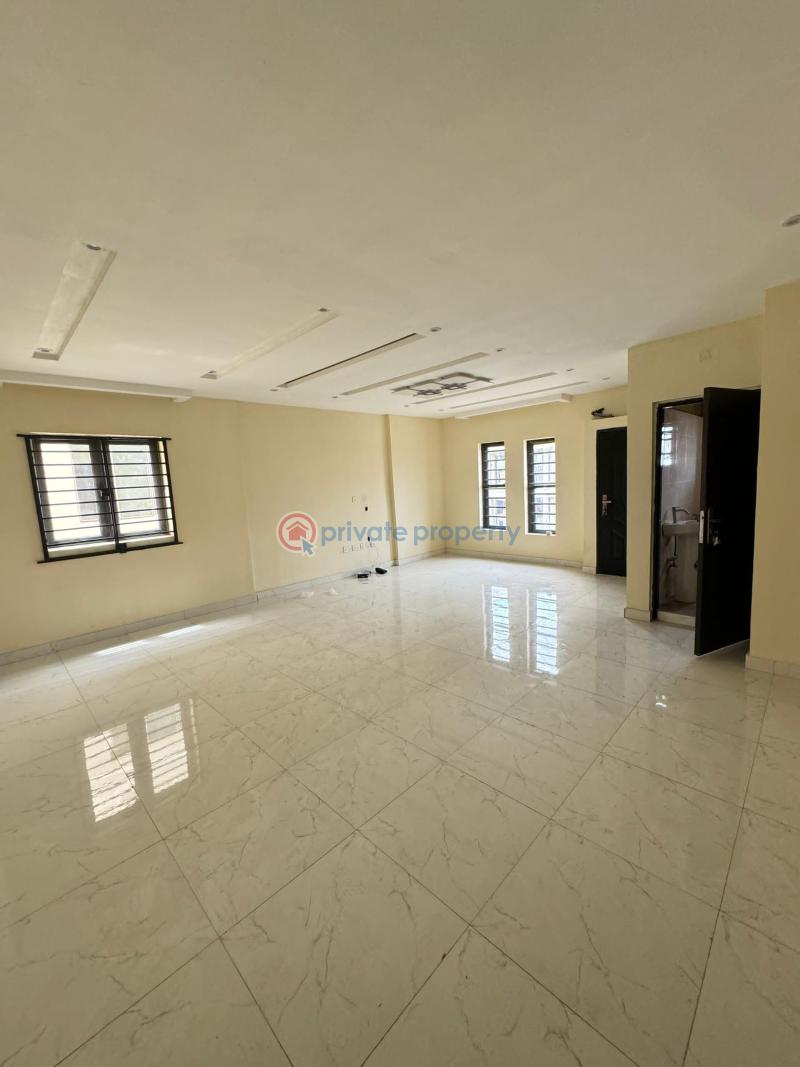 3 bedroom Block Of Flats For Sale Yaba Lagos - 3