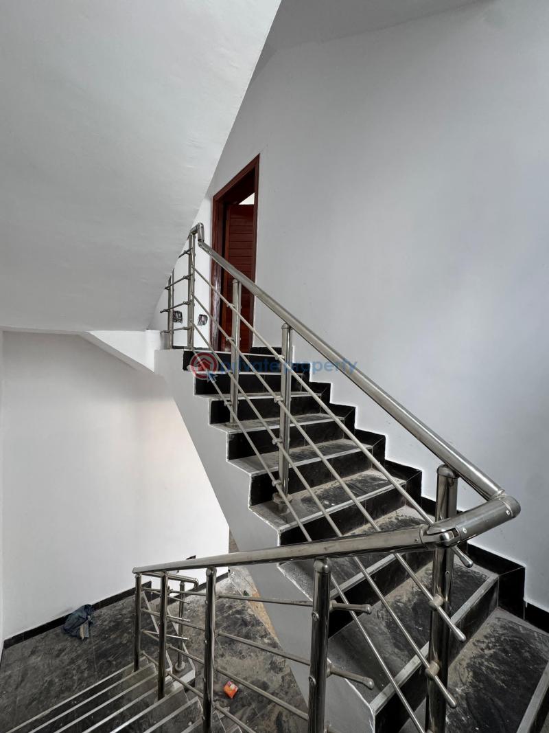 3 bedroom Self Contain For Sale Lekki Phase 1 Lagos - 12