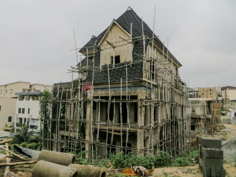 3 bedroom Block Of Flats For Sale Estate Guzape Abuja Phase 1  - 0