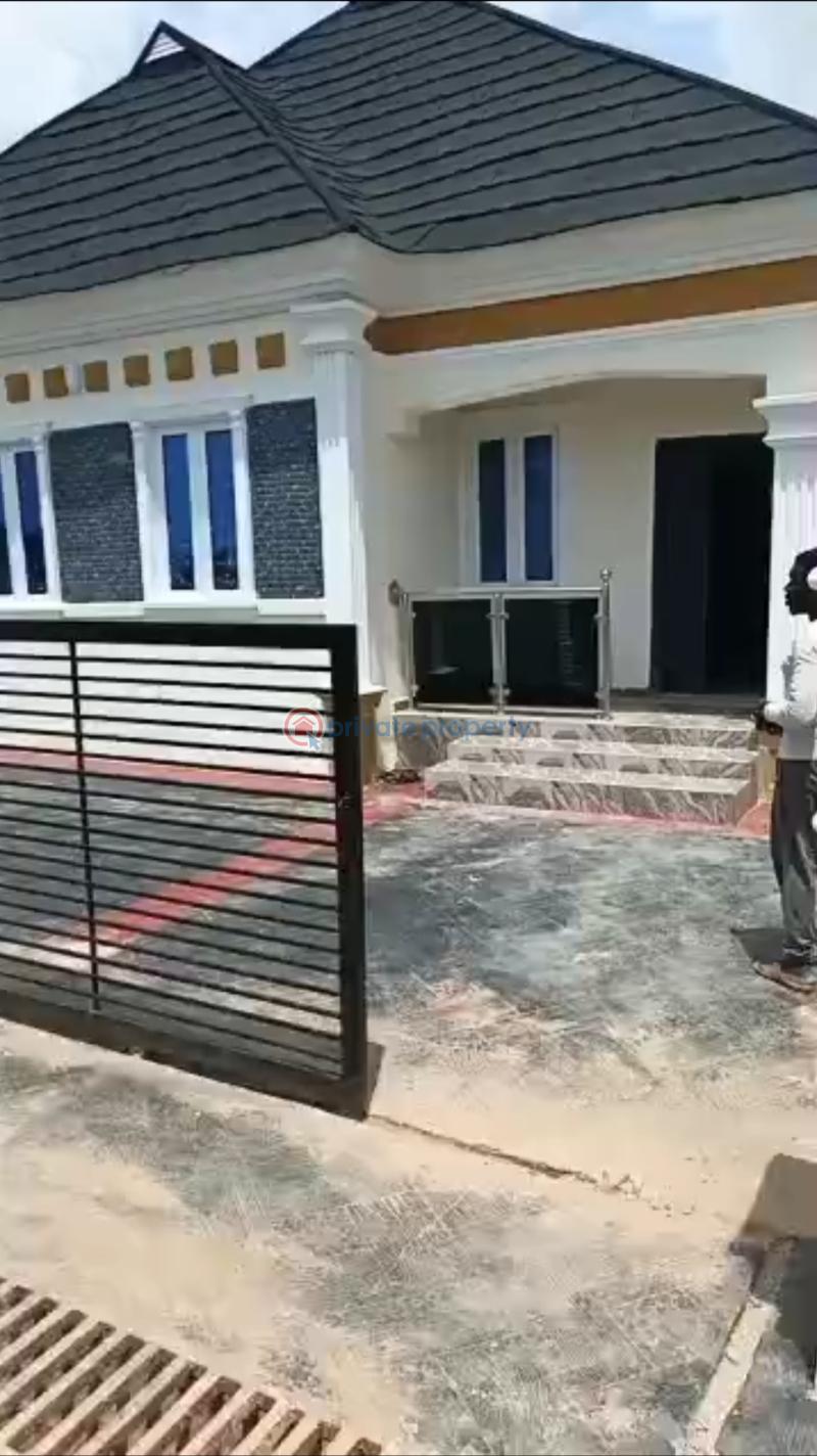 3 bedroom Detached Bungalow For Sale Rccg Mowe Obafemi Owode Ogun - 0