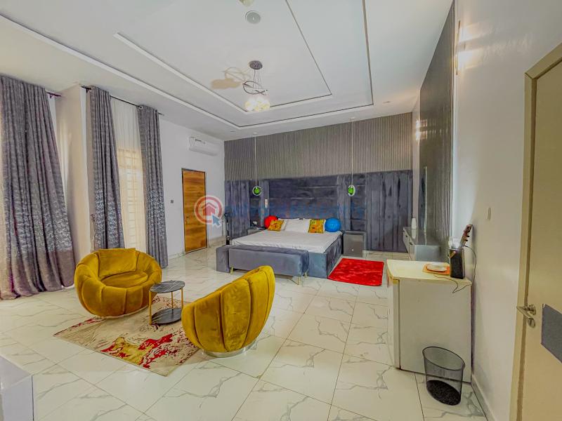 3 bedroom House Short let Royal Pine Estate, Orchid Road, Lekki. Along Lekki Expressway Lagos - 5