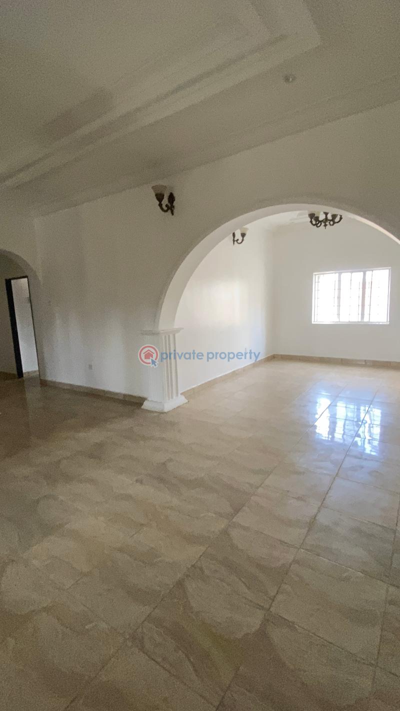 3 bedroom Block Of Flats For Rent Kashiwa Gilmore Jahi Abuja Phase 2  - 1