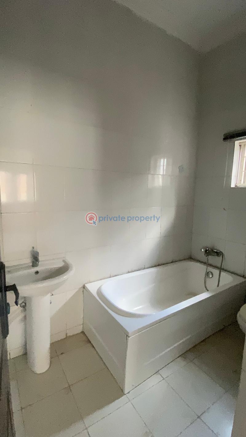 3 bedroom Block Of Flats For Rent Kashiwa Gilmore Jahi Abuja Phase 2  - 9