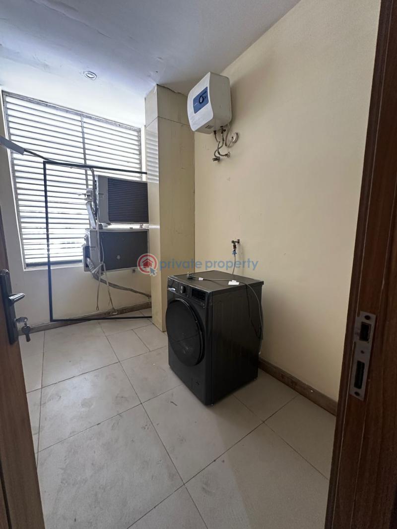 3 bedroom Shared Apartment For Rent Ikoyi Lagos - 9