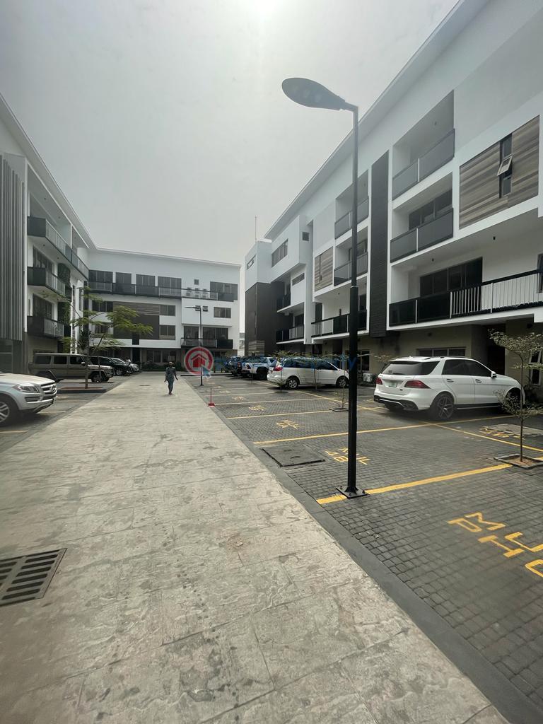 3 bedroom Maisonette For Rent Banana Island Old Ikoyi Lagos - 0