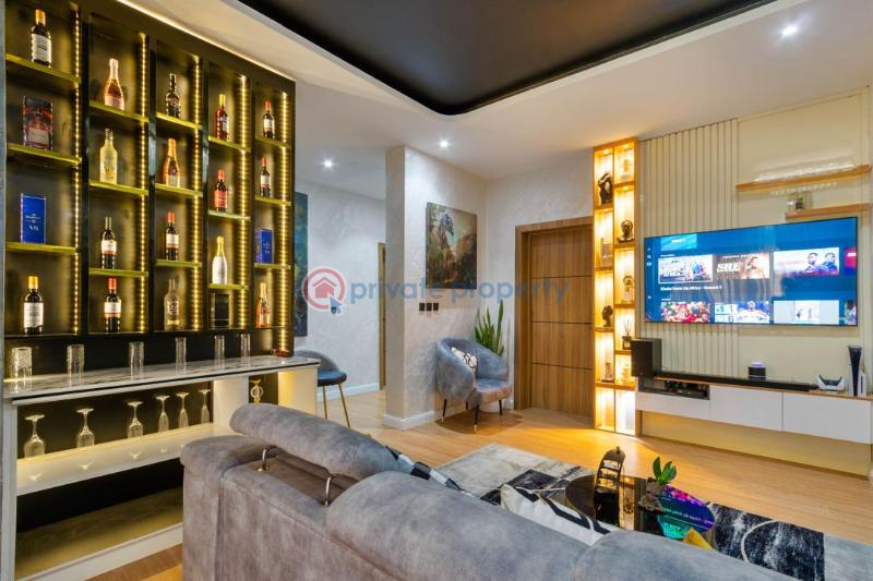 Luxury 3 bedroom penthouse with ps5/gym - 1 3 bedroom Block Of Flats Short let Admiralty Way Lekki Phase 1 Lagos - 1