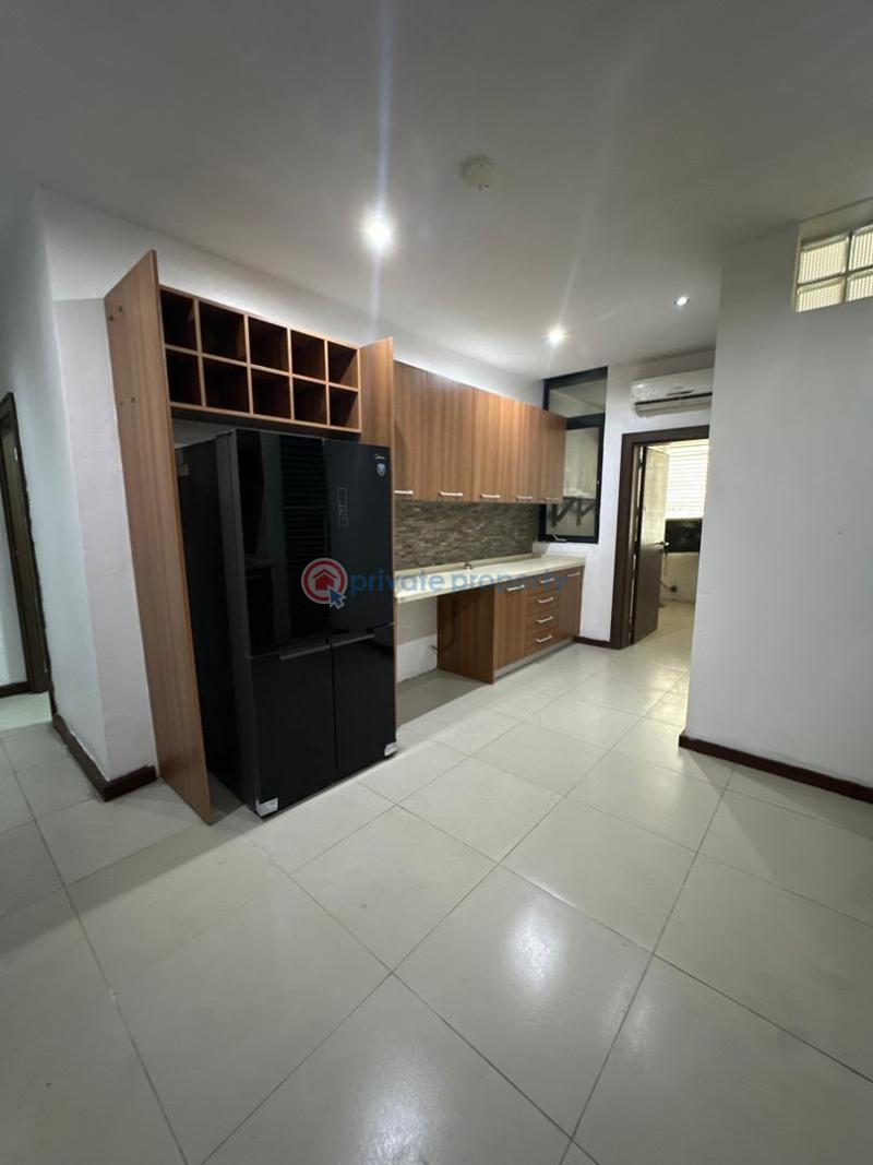 3 bedroom Shared Apartment For Rent Ikoyi Lagos - 11