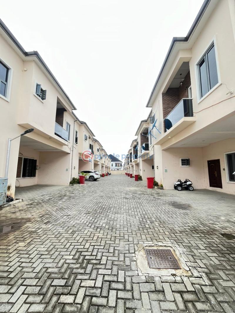 4 bedroom Terraced Duplex For Sale Ikota Lekki Lagos - 17