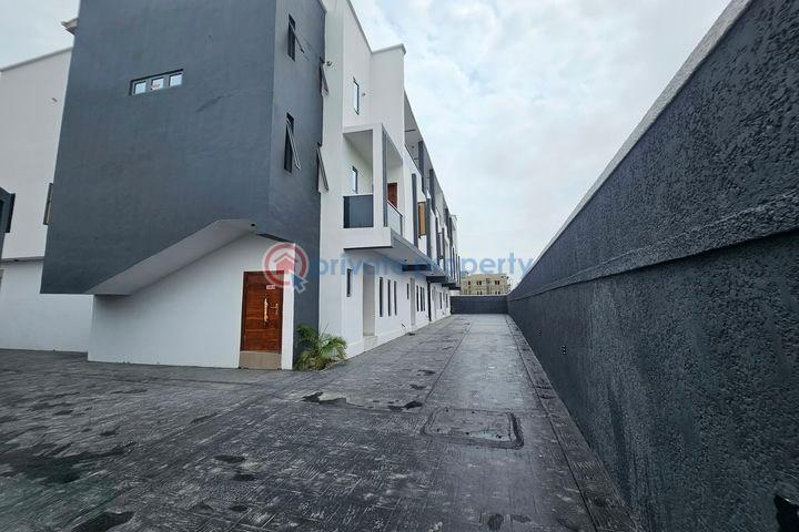 Luxury 3 bedroom terrace duplex - 2 3 bedroom Terraced Duplex For Sale Ikota Lekki Lagos - 2