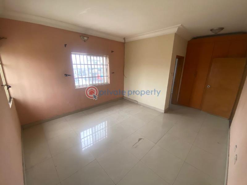 3 bedroom Flat & Apartment For Rent Lekki Phase 1 Lagos - 10