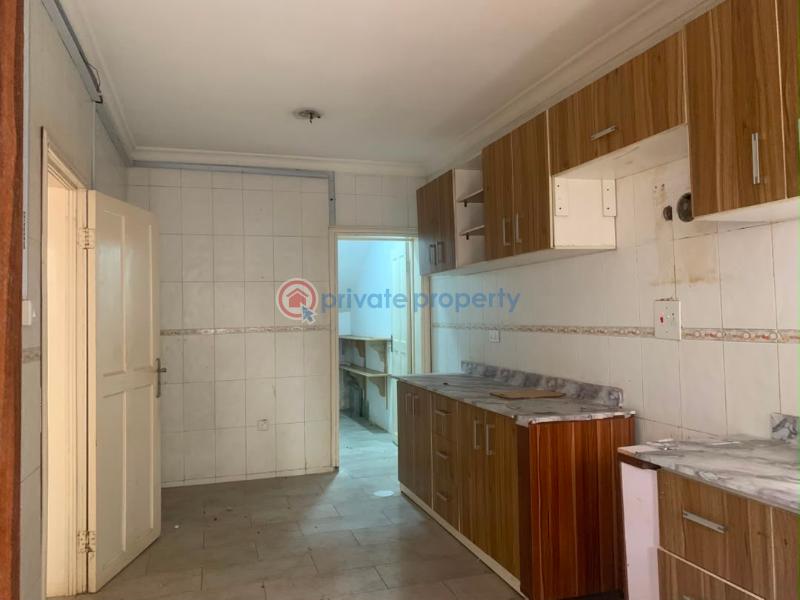 3 bedroom Flat & Apartment For Rent 𝗢𝗳𝗳 𝗔𝗱𝗺𝗶𝗿𝗮𝗹𝘁𝘆 𝗪𝗮𝘆 Lekki Phase 1 Lagos - 4