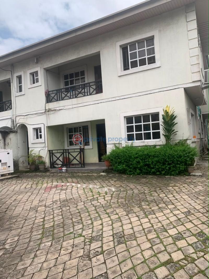 3 bedroom Flat & Apartment For Rent 𝗢𝗳𝗳 𝗔𝗱𝗺𝗶𝗿𝗮𝗹𝘁𝘆 𝗪𝗮𝘆 Lekki Phase 1 Lagos - 0