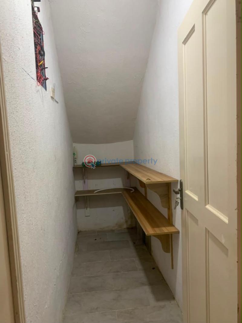 3 bedroom Flat & Apartment For Rent 𝗢𝗳𝗳 𝗔𝗱𝗺𝗶𝗿𝗮𝗹𝘁𝘆 𝗪𝗮𝘆 Lekki Phase 1 Lagos - 2