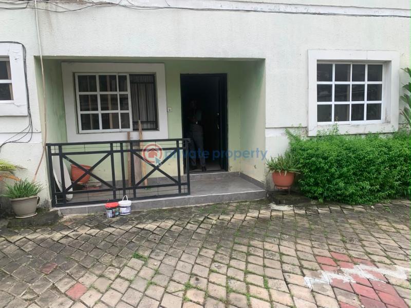 3 bedroom Flat & Apartment For Rent 𝗢𝗳𝗳 𝗔𝗱𝗺𝗶𝗿𝗮𝗹𝘁𝘆 𝗪𝗮𝘆 Lekki Phase 1 Lagos - 3