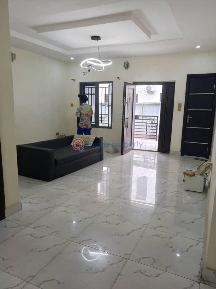 3 bedroom Flat & Apartment For Rent Ologolo Lekki Lagos - 1