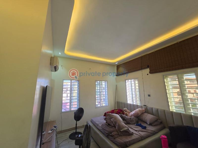 3 bedroom Flat & Apartment For Sale Off Boudillon Old Ikoyi Lagos - 3