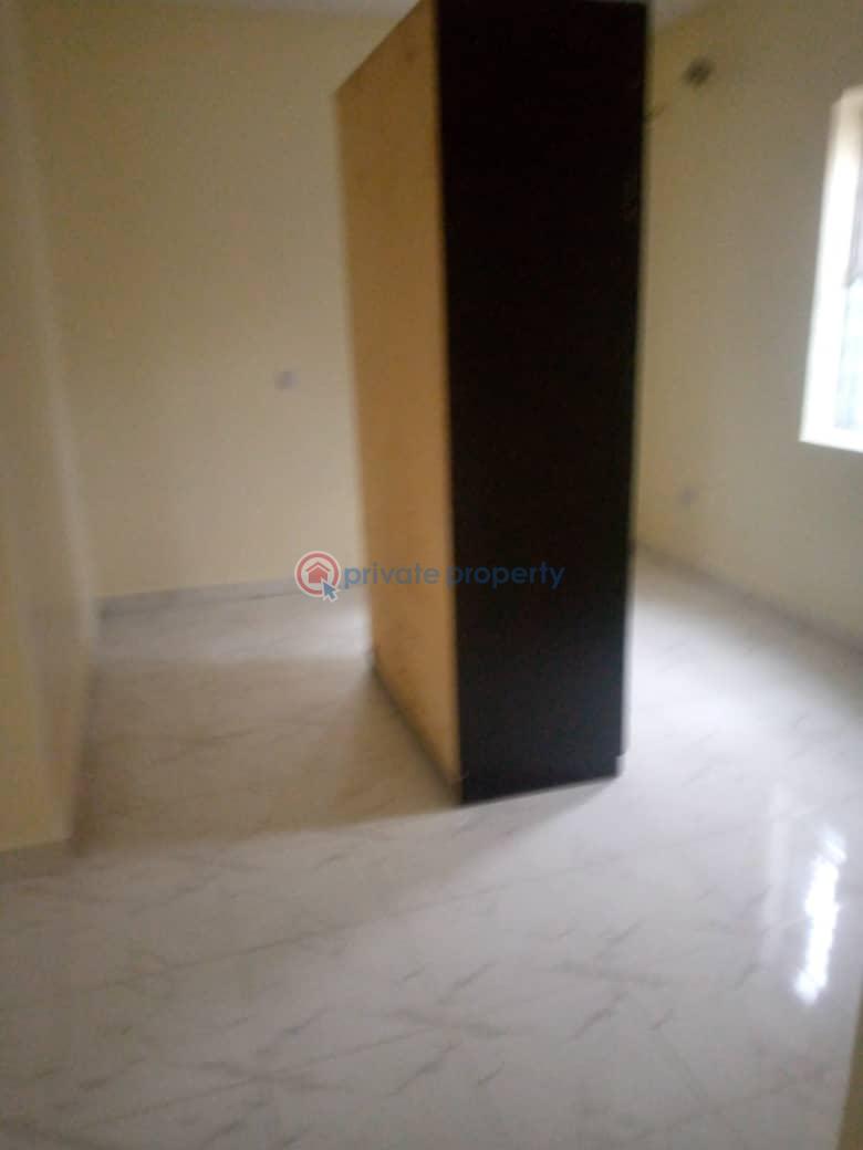 3 bedroom Flat & Apartment For Rent Ago Palace Isolo Lagos - 11