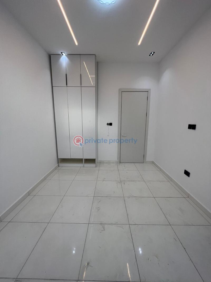 4 bedroom Semi detached Duplex For Sale 2nd Tollgate, Lafiaji Lekki Lagos - 11