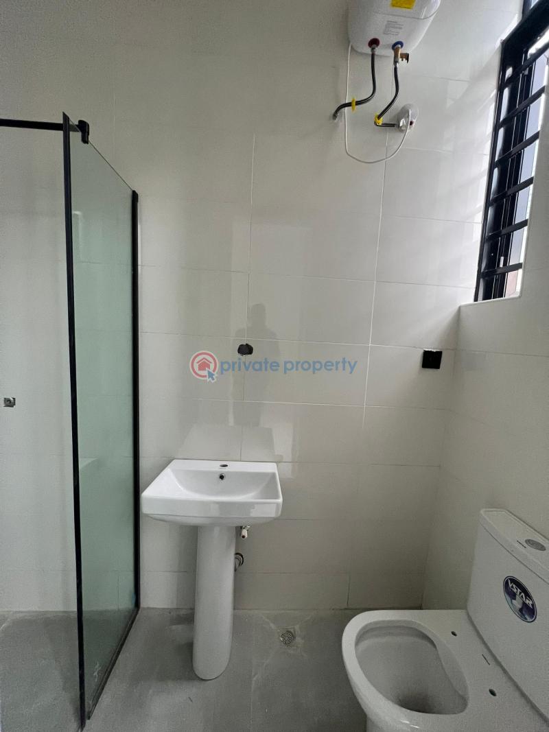 4 bedroom Semi detached Duplex For Sale 2nd Tollgate Lafiaji Lekki Lagos - 15