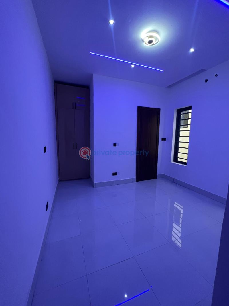 4 bedroom Semi detached Duplex For Sale Ogombo Abraham Adesanya Ajah Lagos - 11