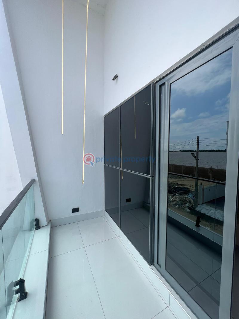 4 bedroom Semi detached Duplex For Sale Ogombo Abraham Adesanya Ajah Lagos - 9