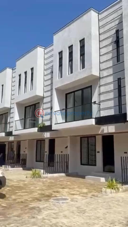 4 bedroom Flat & Apartment For Sale Ikate Illasan Road Ilasan Lekki Lagos - 0
