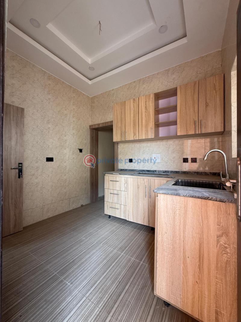 4 bedroom Detached Bungalow For Sale Airforce Estate, Akobo Akobo Ibadan Oyo - 2