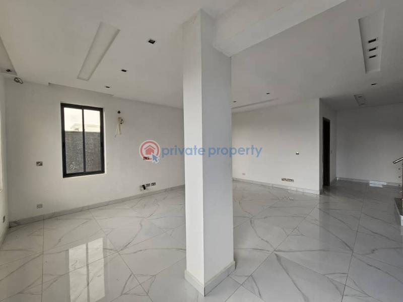 4 bedroom Terrace For Sale Close To Banana Island Mojisola Onikoyi Estate Lagos - 16