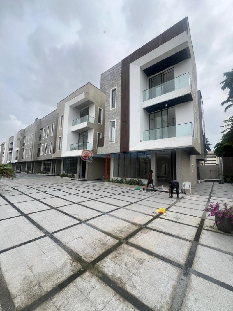 4 bedroom Detached Duplex For Sale Old Ikoyi Lagos - 0