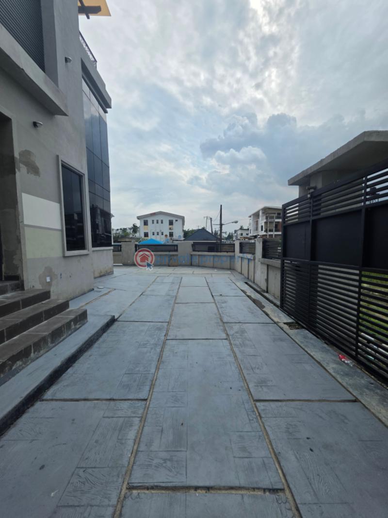 4 bedroom Detached Duplex For Sale Alaka Estate Surulere Lagos - 11