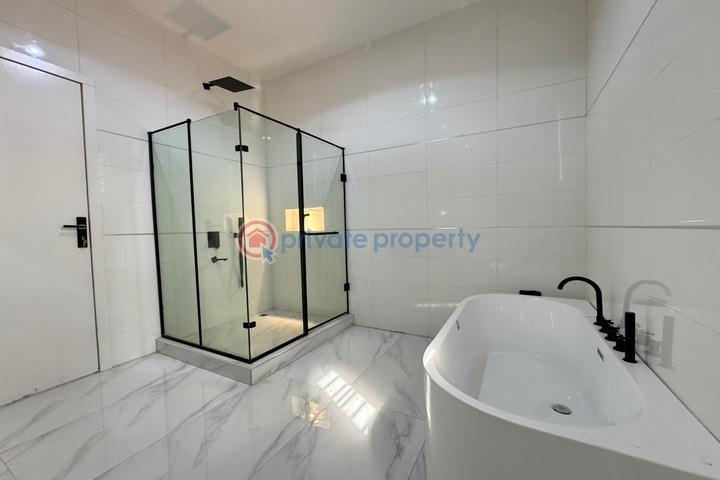 Luxury 5 bedroom detached house with swimming pool and bq - 22 5 bedroom Detached Duplex For Sale Ajah Lagos - 22