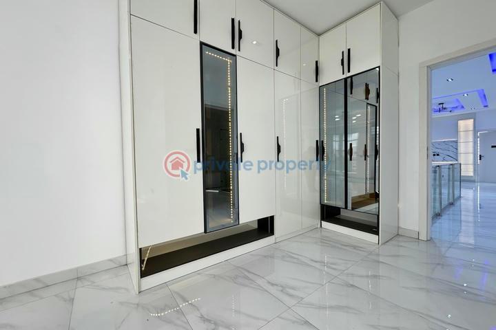 Luxury 5 bedroom detached house with swimming pool and bq - 18 5 bedroom Detached Duplex For Sale Ajah Lagos - 18